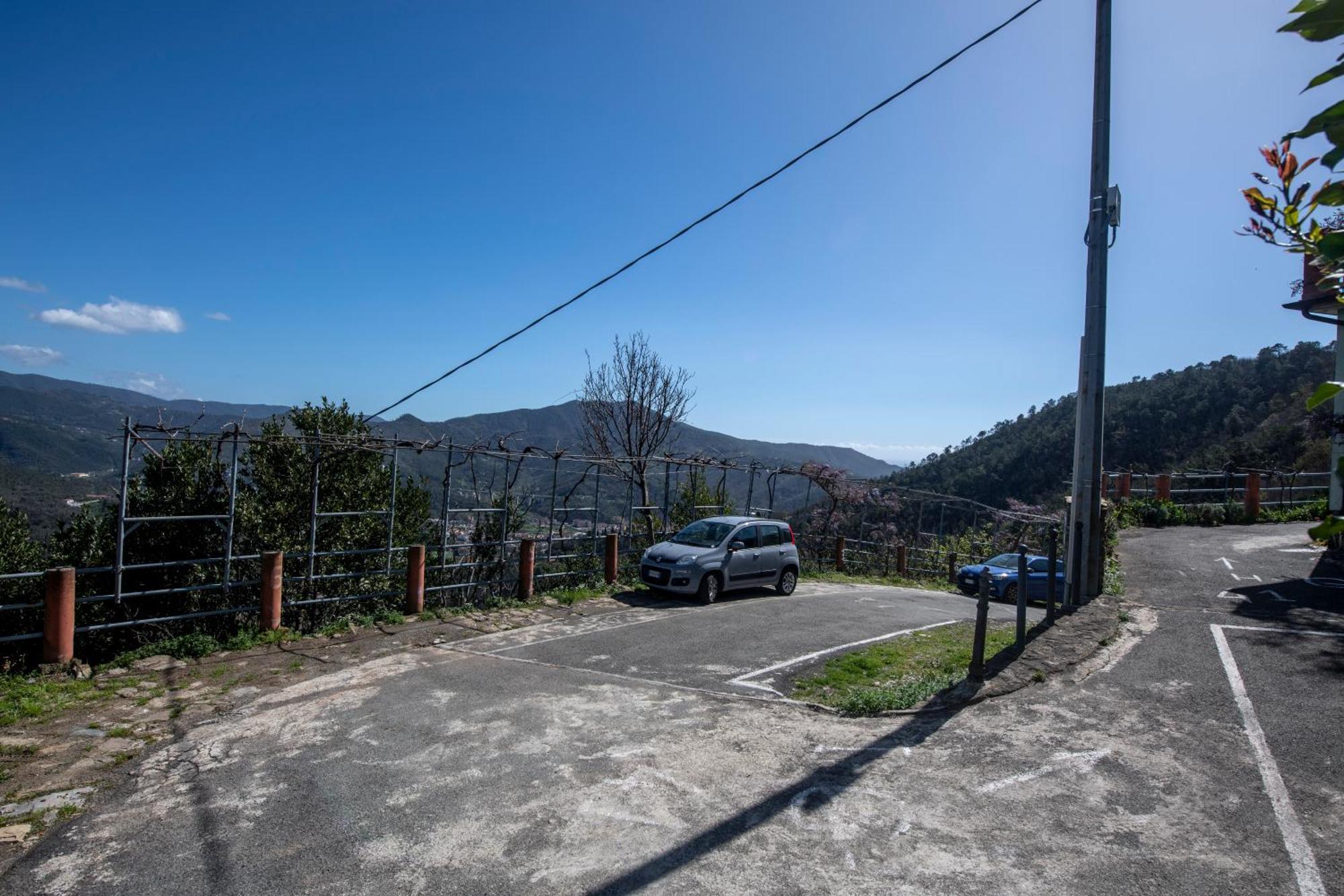 259 - La Casetta Di Dany, Nel Di Casarza A 15 Minuti Dal Mare Apartment *